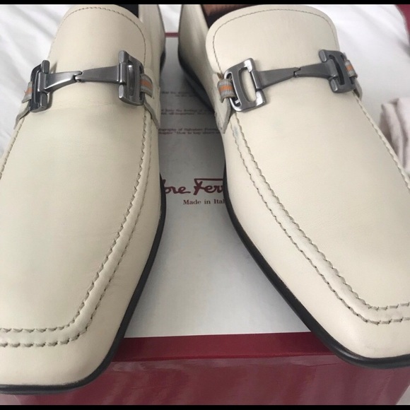 Salvatore Ferragamo Gancini Bit Driver Moccasin - Picture 5 of 8